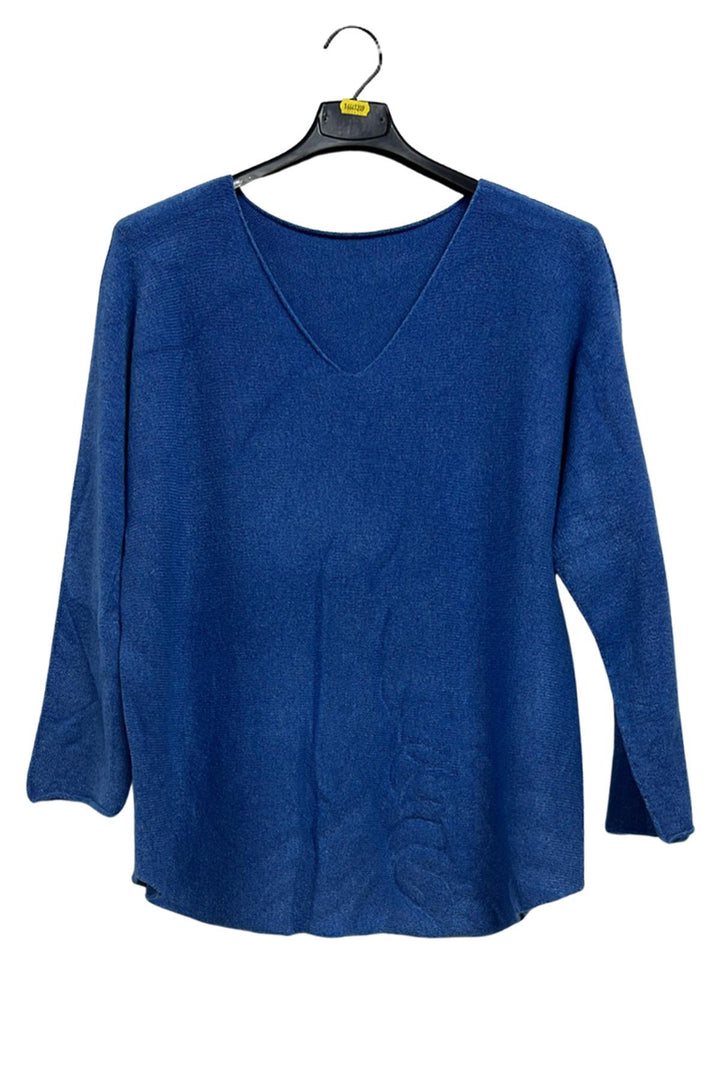 round hemline knitwear wholesale