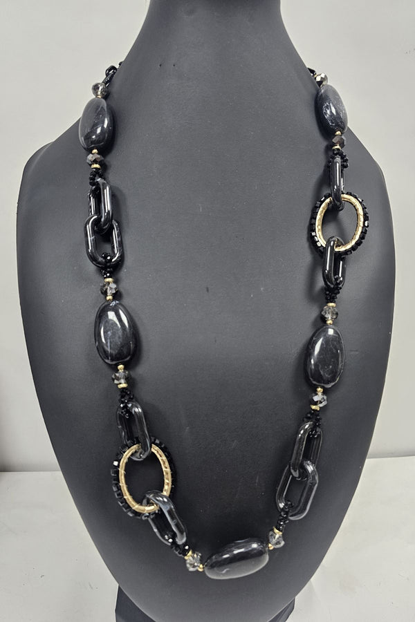 Chain Link Beaded Oval Stone Necklace