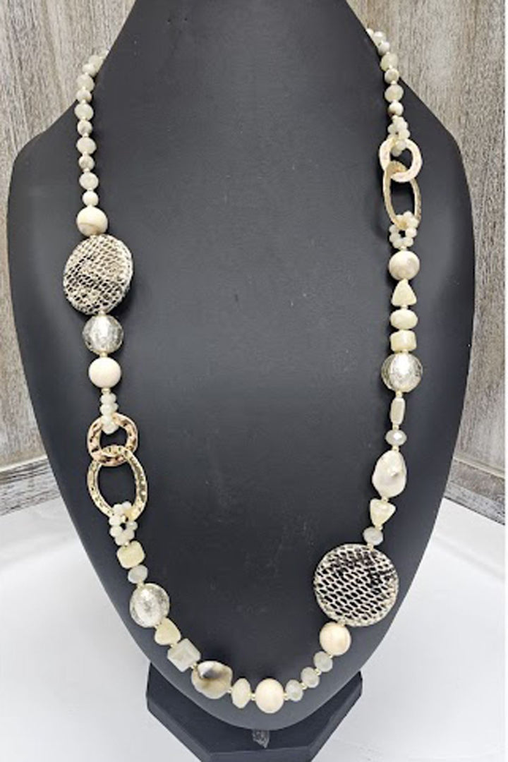 Circular Accents Beaded Necklace