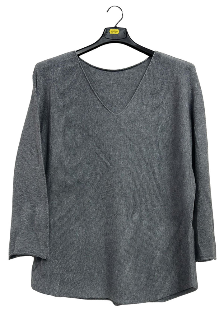 plain soft knitwear round hemline top