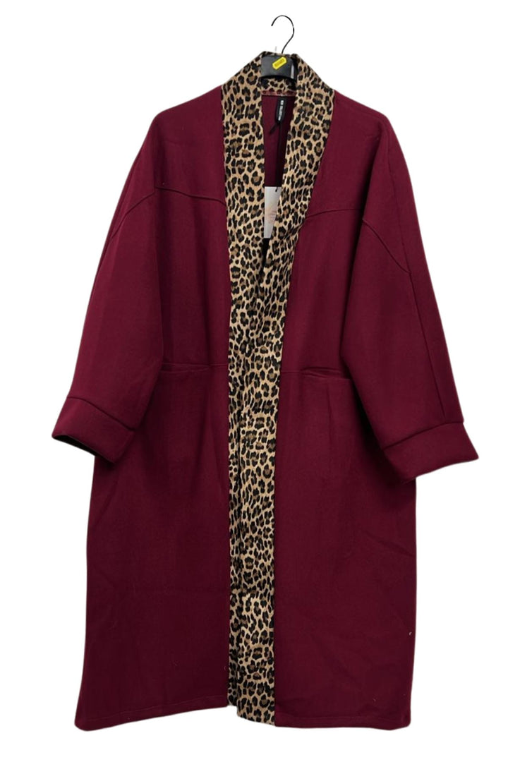 straight hemline leopard coat