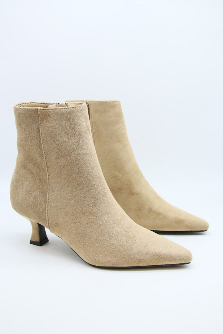 wholesale ankle shoes uk